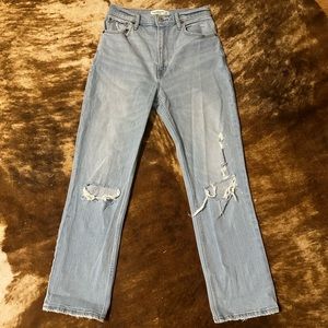 Abercrombie ankle straight size 27